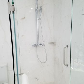 Hotel Hyatt Centric - shower - Hotels Near Me - Madrid, M