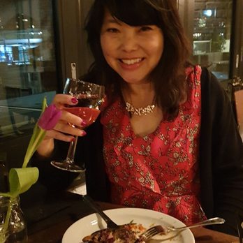 28 West Bar & Grill - Enjoying a lovely meal! - British Near Me - London, XGL