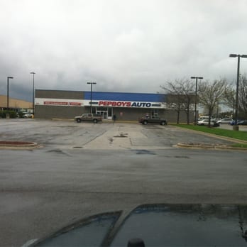 Pep Boys - Huge amount of parking available. - Auto Repair Near Me - Chicago, Illinois