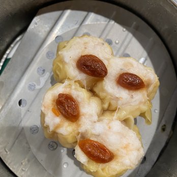 Tim Ho Wan - S7. Steamed Pork Dumplings with Shrimp - Dim Sum Near Me - Irvine, California Tim Ho Wan - S7. Steamed Pork Dumplings with Shrimp - Dim Sum Near Me - Irvine, California