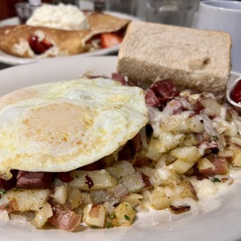 Maltby Cafe - Two Egg Plate with house toast and Corned beef hash skillet. - American Near Me - Snohomish, Washington Maltby Cafe - Two Egg Plate with house toast and Corned beef hash skillet. - American Near Me - Snohomish, Washington