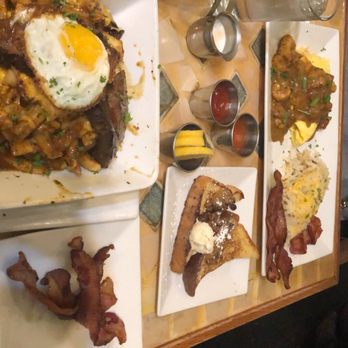 Batter & Berries - Poutine & Jambalaya omelette - Breakfast & Brunch Near Me - Chicago, Illinois