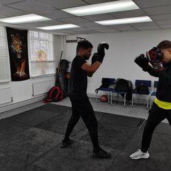 MD Martial Arts - Another great private session at the MD Academy in Sutton Cheam.  Get in touch.  sifumarcdavis@gmail.com