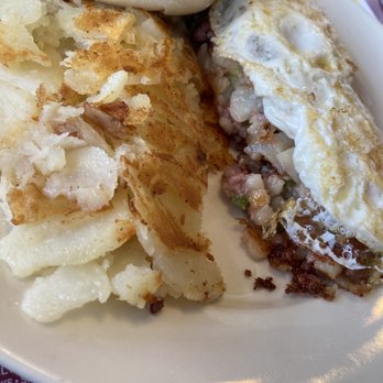 Hightstown Diner - Corned Beef Hash - Diners Near Me - Hightstown, New Jersey