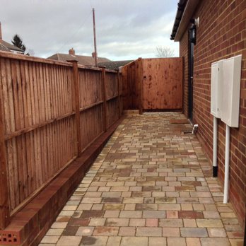 Crest Services - Fencing to dewarf wall and gate - Handyman Near Me - Swafield, CBF Crest Services - Fencing to dewarf wall and gate - Handyman Near Me - Swafield, CBF