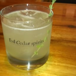 Gin Spring Thyme Collins