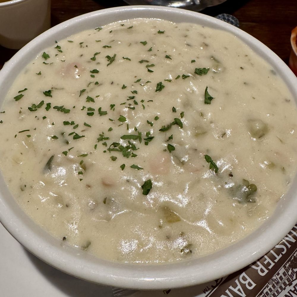 Oyster Bar - clam chowder - Seafood Near Me - Sparks, Nevada