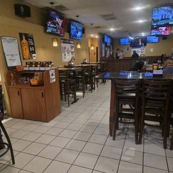 Easy Street Grub N Pub - Pubs Near Me - Chester, Virginia