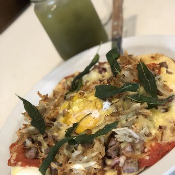 Hungry Crowd - Breakfast Pizza, Green Tea Iced Tea - New American Near Me - Los Angeles, California Hungry Crowd - Breakfast Pizza, Green Tea Iced Tea - New American Near Me - Los Angeles, California
