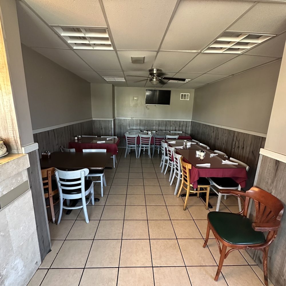 Pizza Italiano - The area where we all sat for our luncheon get together - Pizza Near Me - Jacksonville, Florida Pizza Italiano - The area where we all sat for our luncheon get together - Pizza Near Me - Jacksonville, Florida