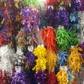 Dollar Tree - gift bows ($1 each) - Discount Store Near Me - Tequesta, Florida