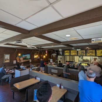 Marino's Seafood - the interior of the restaurant - Seafood Near Me - Columbus, Ohio Marino's Seafood - the interior of the restaurant - Seafood Near Me - Columbus, Ohio