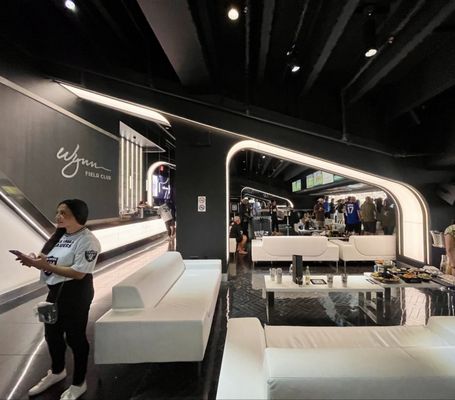 Wynn Field Club by null