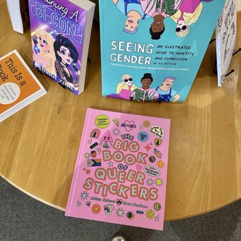 Moonstruck Market - Bookstores Near Me - Melbourne, Florida