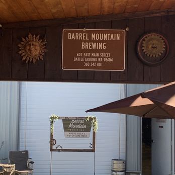 Barrel Mountain Brewing - Patio area - New American Near Me - Battle Ground, Washington