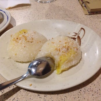 Sukiyaki - Boules cocos agrémentées de sésame torréfié - Japanese Near Me - Paris, 75