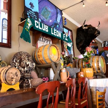 La Parada Cafe - Left of dining area - Mexican Near Me - Reno, Nevada La Parada Cafe - Left of dining area - Mexican Near Me - Reno, Nevada