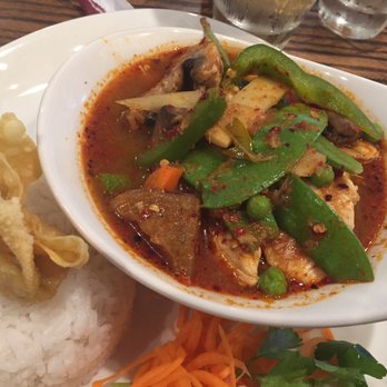 Nicky's Thai Kitchen - Wild curry with chicken (lunch portion) - Thai Near Me - Pittsburgh, Pennsylvania