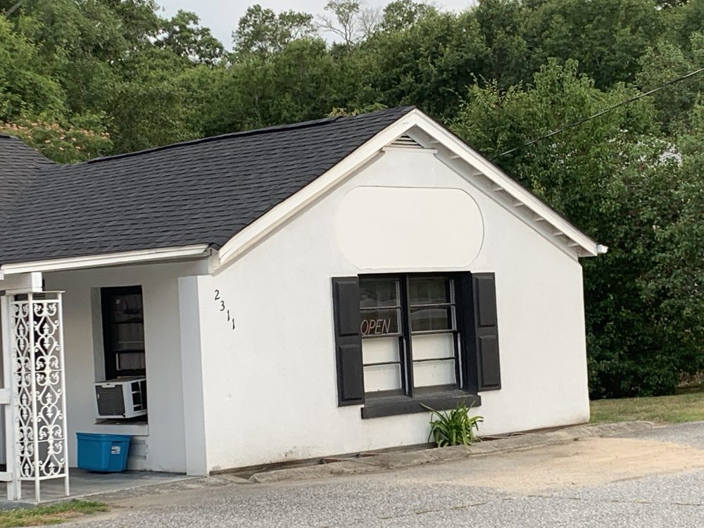 EASY DOES IT LAUNDRY Updated September 2024 2311 Crawford Rd