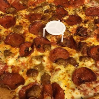 Te Amo Pizza - Pepperoni & Sausage - Pizza Near Me - Bell, California
