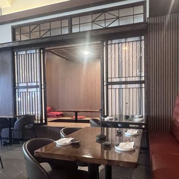 Naoki - Sushi Bars Near Me - Sacramento, California Naoki - Sushi Bars Near Me - Sacramento, California