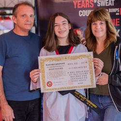 East Valley Taekwondo - Proud Parents of Megan