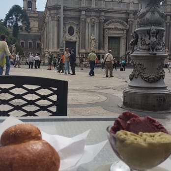 Caffe'del Duomo - Colazione vista Duomo - Italian Near Me - Catania, Connecticut