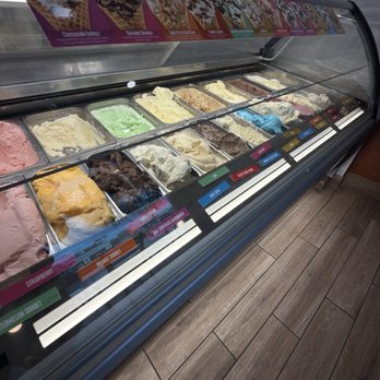 Cold Stone Creamery - Custom Cakes Near Me - Henderson, Nevada Cold Stone Creamery - Custom Cakes Near Me - Henderson, Nevada
