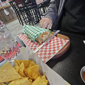 Los Chikis - Mexican Near Me - Lake Havasu City, Arizona