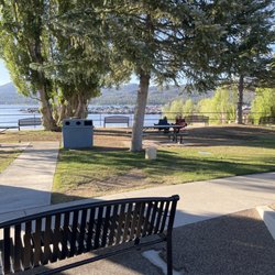 Rotary Pine Knot Park - These poor folks had to bring their own chair's due to the lack of available bench seating