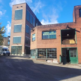 Buffalo Trace Distillery - Distilleries Near Me - Frankfort, Kentucky