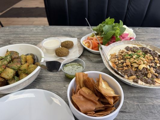 AlTayeb Restaurant by null