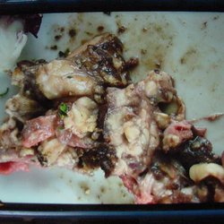 Restaurant Belmondo - Abfall! Das soll ein Rib-Eye-Steak sein.Wenn zahlreiche Fettknoten nebeneinander vorkommen,ist das eine Lipomatose.Bezahlt habe ich 18,90!!!