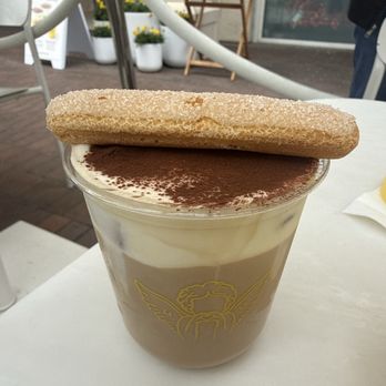 La La Land - Tiramisu cloud latte - Cafes Near Me - Irvine, California La La Land - Tiramisu cloud latte - Cafes Near Me - Irvine, California