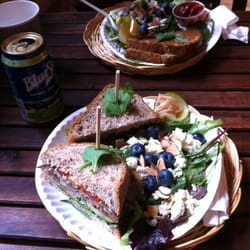 Shaw's Creek Café