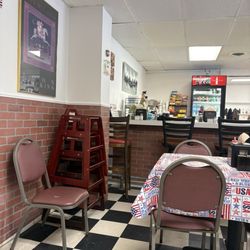 Flo's Diner