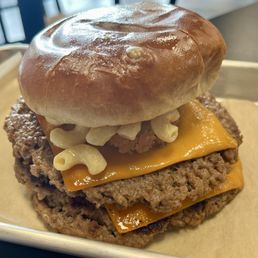 Smac N' Cheese Burger