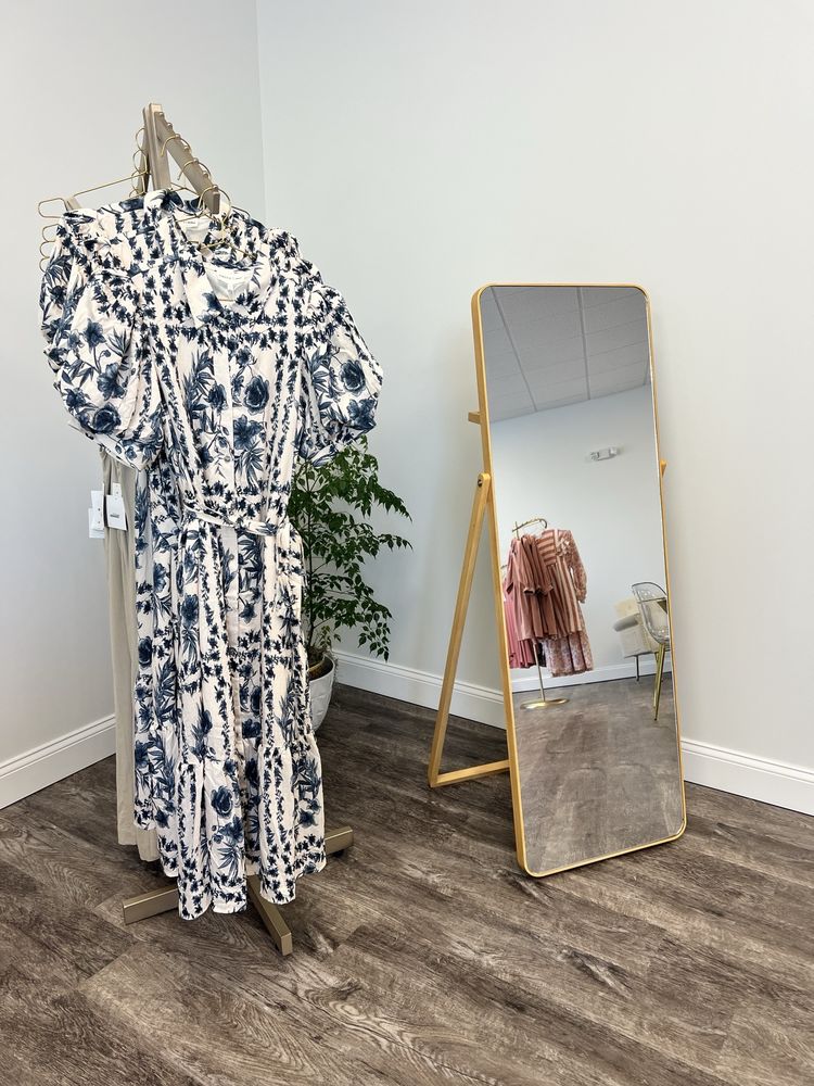 Southern Image Boutique & Brew Image