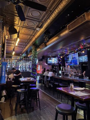 Mercury Bar West by null