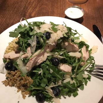 Beatrix - Streeterville - Chicken salaad - New American Near Me - Chicago, Illinois