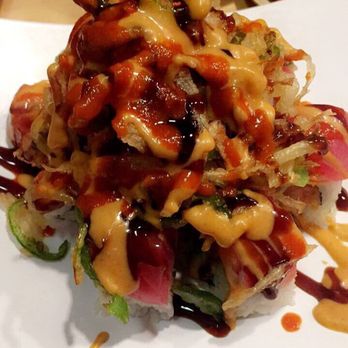 Ichiban Sushi - Se dejo caer la greña el Francisco con el Hangover Roll #BestSushiEver - Japanese Near Me - Prunedale, California