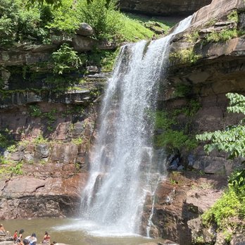 Kaaterskill Falls - Kaaterskill Falls (lower stage) - Hiking Near Me