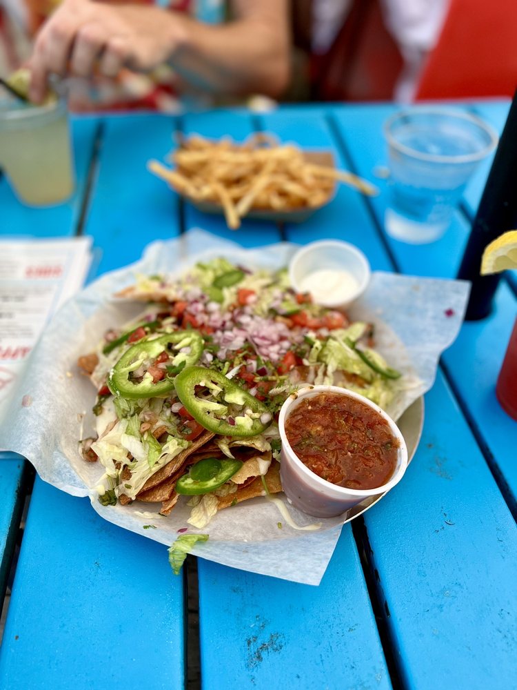 Social spots from Lolo's