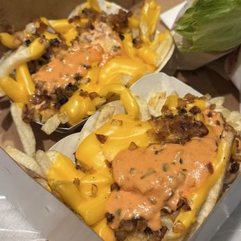 In-N-Out Burger - Animal style fries - Burgers Near Me - Stockton, California In-N-Out Burger - Animal style fries - Burgers Near Me - Stockton, California