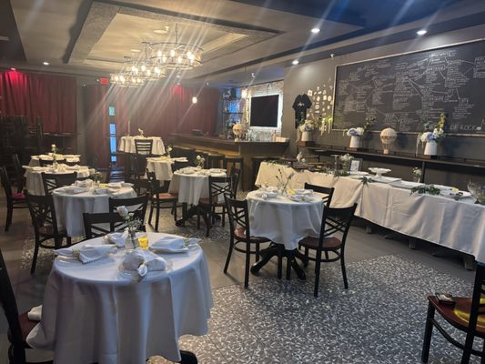 Reunion Tap & Table by null