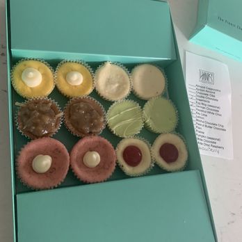 Hank's Cheesecakes - 12 piece sampler: all are amazing. Hard to choose a favorite!! - Bakeries Near Me - Saint Louis, Missouri Hank's Cheesecakes - 12 piece sampler: all are amazing. Hard to choose a favorite!! - Bakeries Near Me - Saint Louis, Missouri