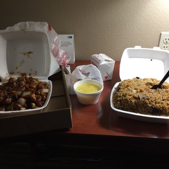 Modern Restaurant - A big portion of mushroom fried rice and teriyaki chicken. Took a while, but good. - Chinese Near Me - Walla Walla, Washington
