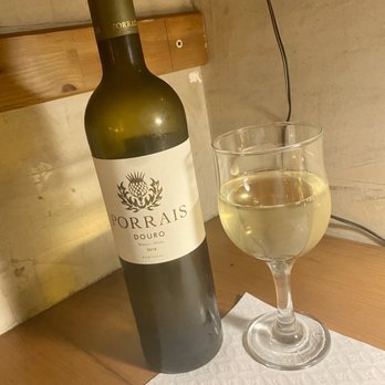 Frangasqueira Nacional - Bottle of White Wine. - Barbeque Near Me - Lisbon, 11