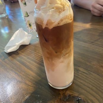 maman - banana pudding iced latte - Bakeries Near Me - Arlington, Virginia