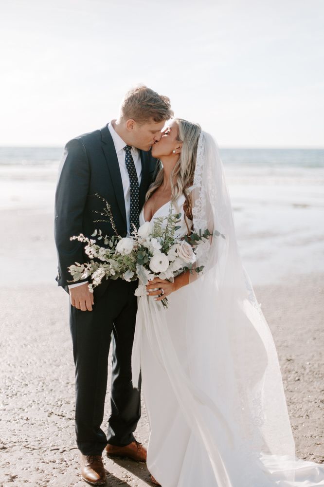 WILDFLOWER Updated July 2024 35 Photos & 10 Reviews 5628 La Jolla